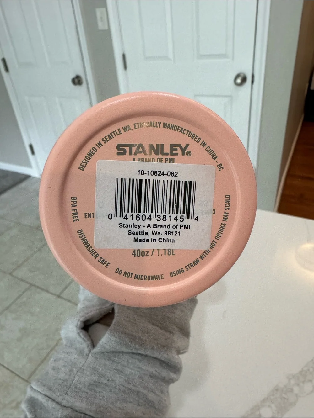 Stanley x Target peach colorblock Quencher H2.0 Tumbler - Picture 4 of 4